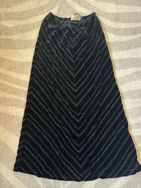 J. Jill Black Chevron-Pattern Maxi Skirt